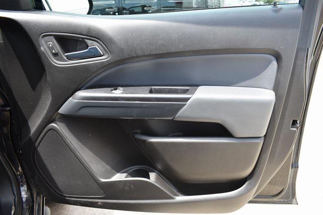 Photo of 2017 Black Chevrolet Colorado