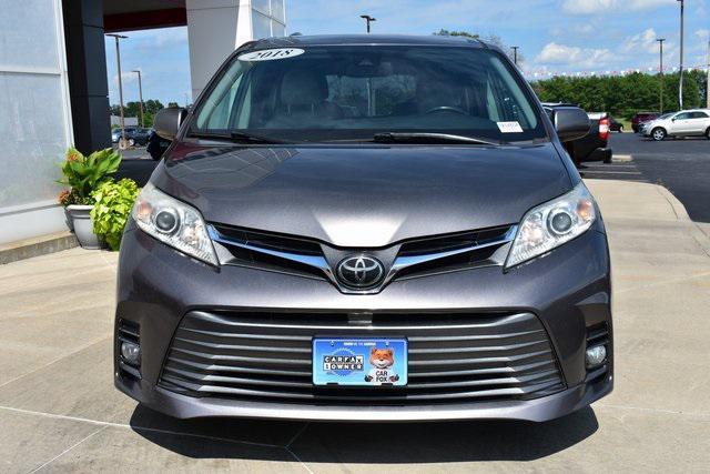Photo of 2018 Predawn Gray Mica Toyota Sienna