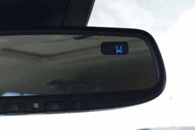 Photo of 2018 Predawn Gray Mica Toyota Sienna
