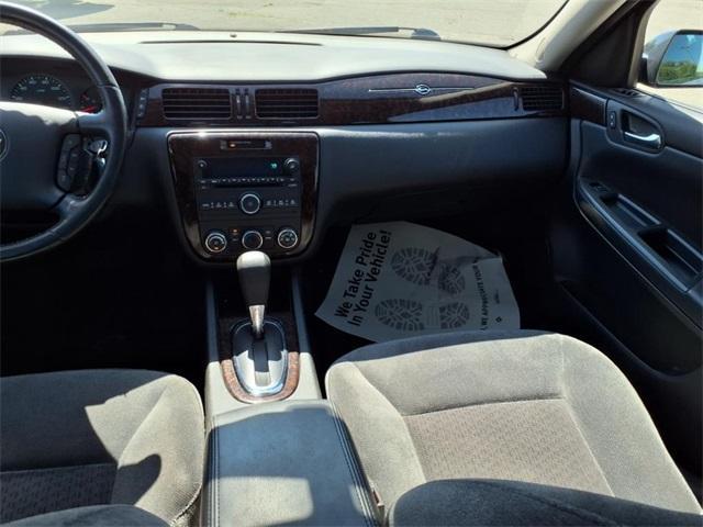 Photo of 2014 Ashen Gray Metallic Chevrolet Impala Limited