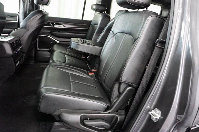 Photo of 2023 Baltic Gray Metallic Clearcoat Jeep Wagoneer