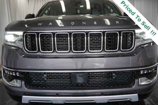 Photo of 2023 Baltic Gray Metallic Clearcoat Jeep Wagoneer