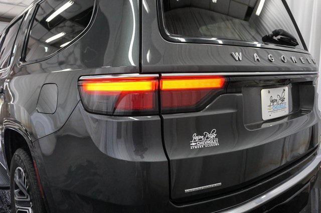 Photo of 2023 Baltic Gray Metallic Clearcoat Jeep Wagoneer