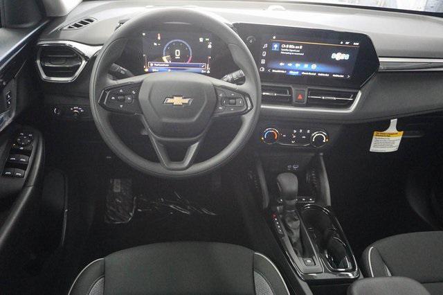 Photo of 2026 Summit White Chevrolet Trailblazer