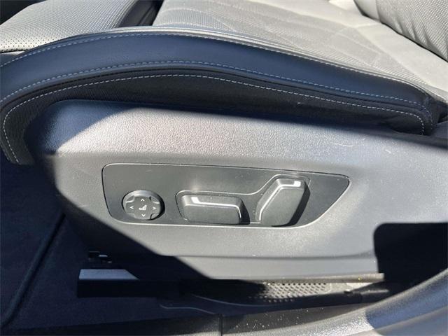 Photo of 2024 Mineral White Metallic BMW 530