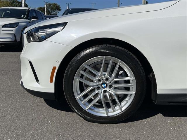 Photo of 2024 Mineral White Metallic BMW 530
