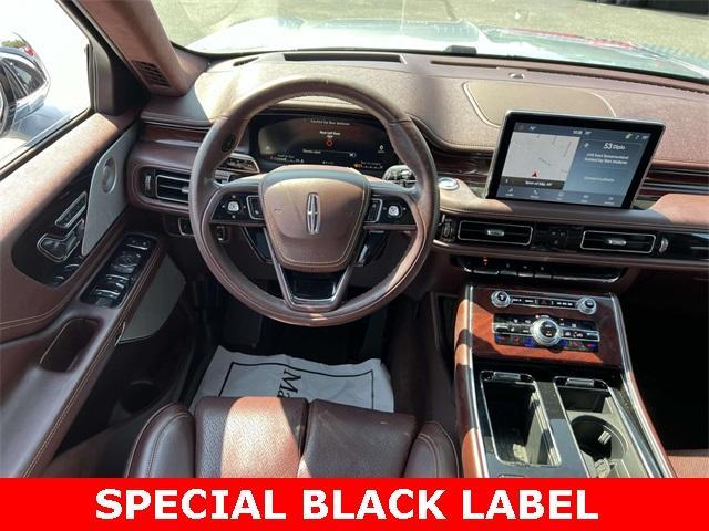Photo of 2022 Silver Radiance Metallic Lincoln Aviator