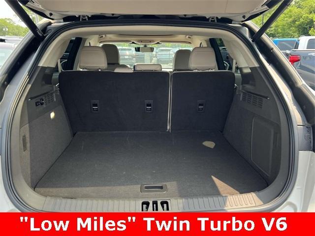 Photo of 2022 Ceramic Pearl Metallic Tinted Clearcoat Lincoln Nautilus