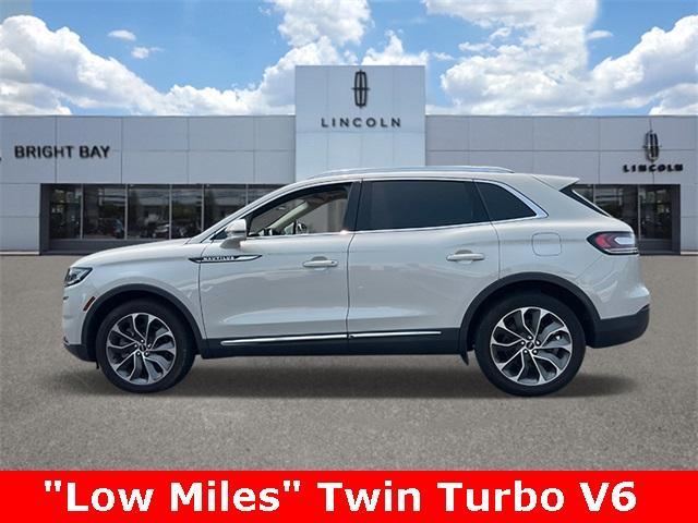 Photo of 2022 Ceramic Pearl Metallic Tinted Clearcoat Lincoln Nautilus