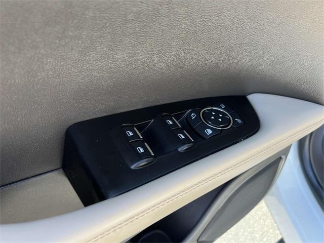 Photo of 2021 Pristine White Lincoln Nautilus