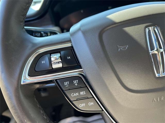 Photo of 2021 Pristine White Lincoln Nautilus