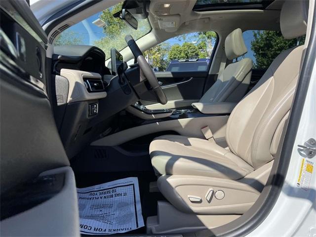 Photo of 2021 Pristine White Lincoln Nautilus