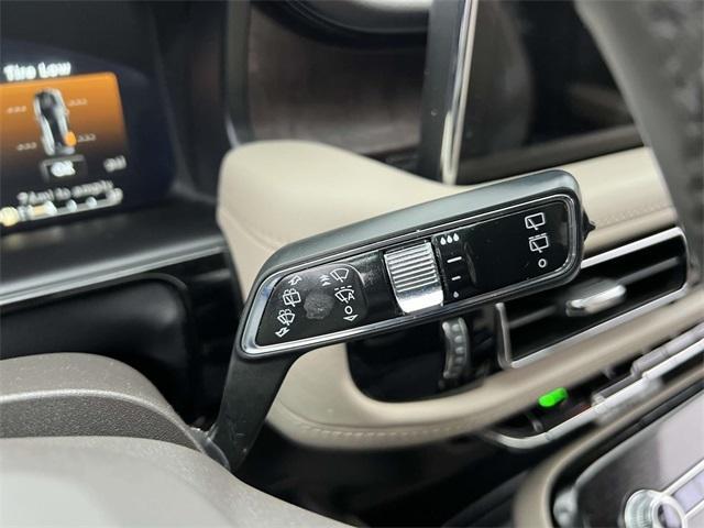 Photo of 2021 Pristine White Lincoln Nautilus