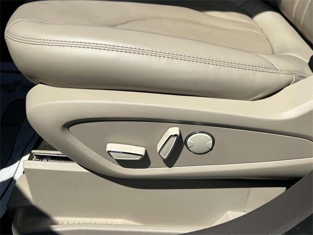 Photo of 2021 Flight Blue Lincoln Nautilus