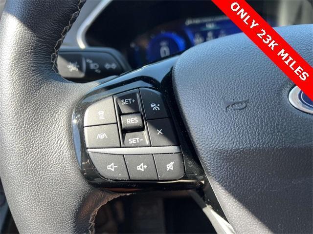 Photo of 2022 Agate Black Metallic Ford Escape