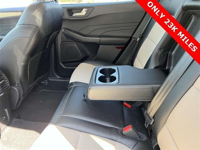 Photo of 2022 Agate Black Metallic Ford Escape