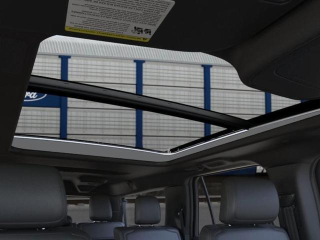 Photo of 2025 White Ford Expedition Max