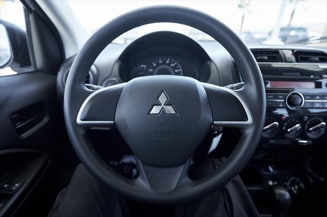 Photo of 2017 Pearl White Mitsubishi Mirage