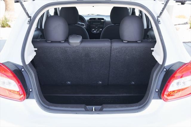 Photo of 2017 Pearl White Mitsubishi Mirage