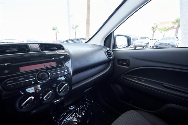 Photo of 2017 Pearl White Mitsubishi Mirage