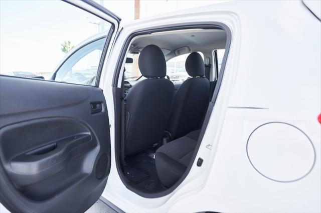 Photo of 2017 Pearl White Mitsubishi Mirage