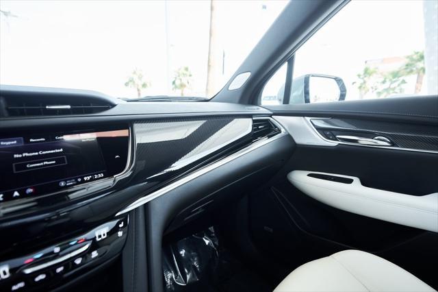 Photo of 2024 Argent Silver Metallic Cadillac XT6