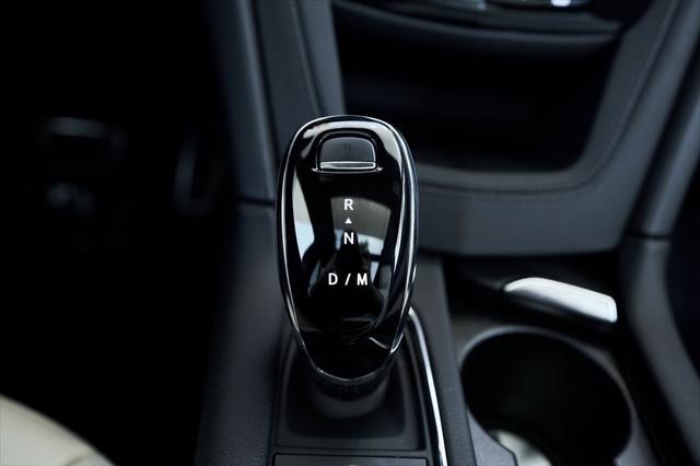 Photo of 2024 Argent Silver Metallic Cadillac XT6