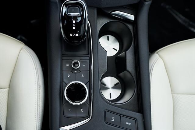 Photo of 2024 Argent Silver Metallic Cadillac XT6
