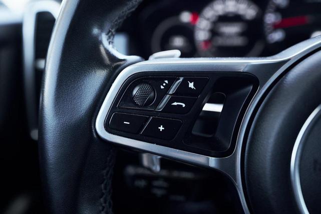 Photo of 2019 Mahogany Metallic Porsche Cayenne
