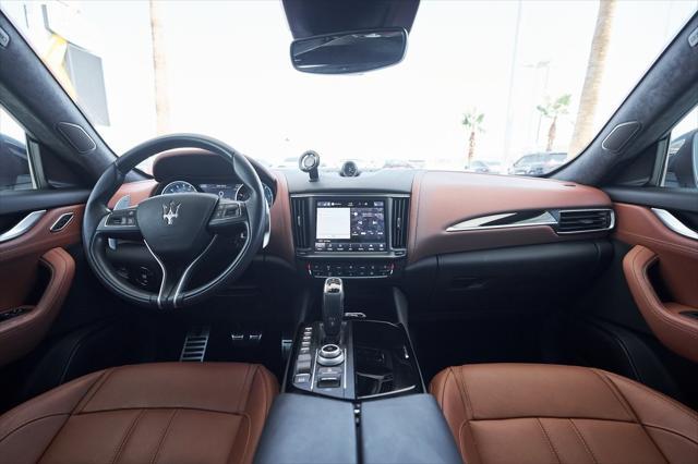Photo of 2022 Nero Ribelle Metallic Maserati Levante