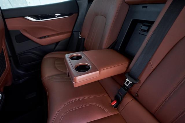 Photo of 2022 Nero Ribelle Metallic Maserati Levante