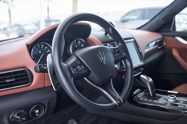 Photo of 2022 Nero Ribelle Metallic Maserati Levante
