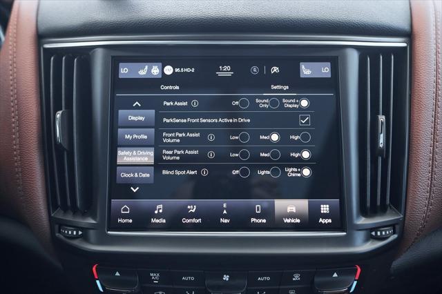 Photo of 2022 Nero Ribelle Metallic Maserati Levante