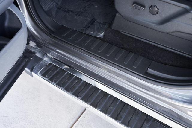 Photo of 2024 Gray Metallic Ford F-150