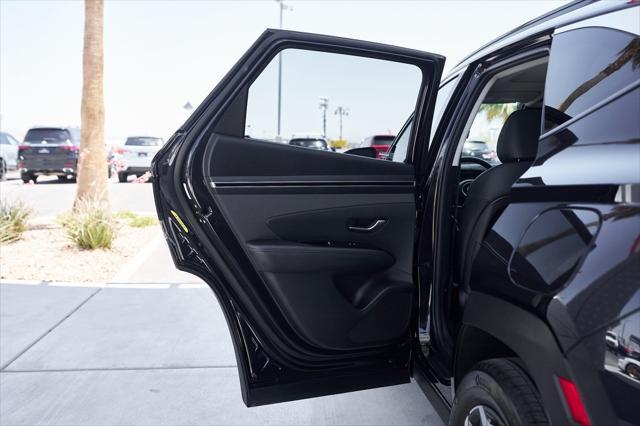 Photo of 2023 Deep Sea Hyundai TUCSON Hybrid