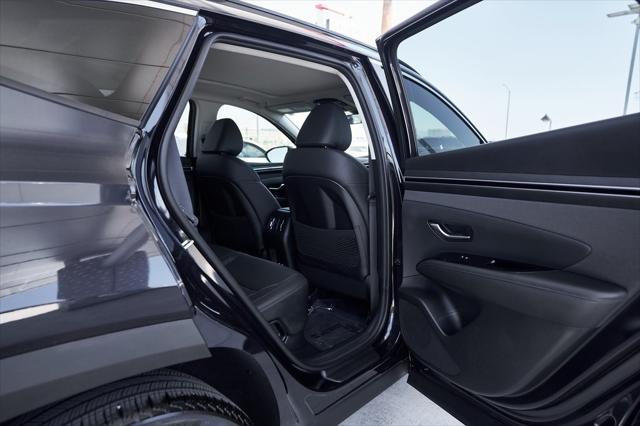 Photo of 2023 Deep Sea Hyundai TUCSON Hybrid