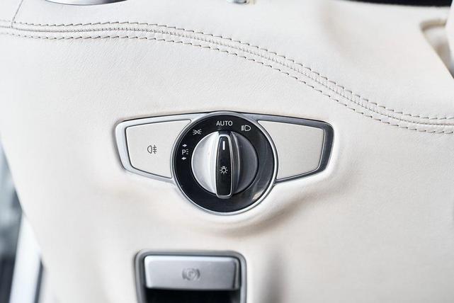 Photo of 2017 designo Diamond White Metallic Mercedes-Benz S-Class