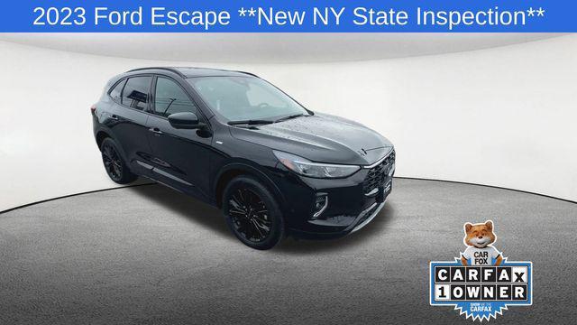 Photo of 2023 Agate Black Metallic Ford Escape