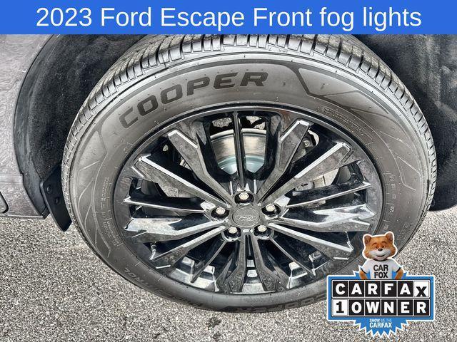 Photo of 2023 Agate Black Metallic Ford Escape