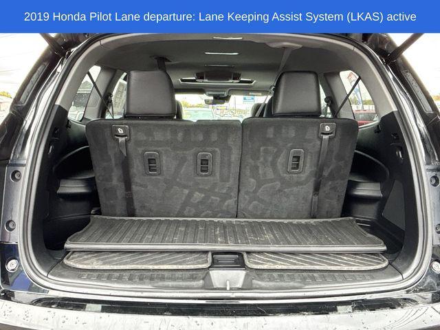Photo of 2019 Crystal Black Pearl Honda Pilot