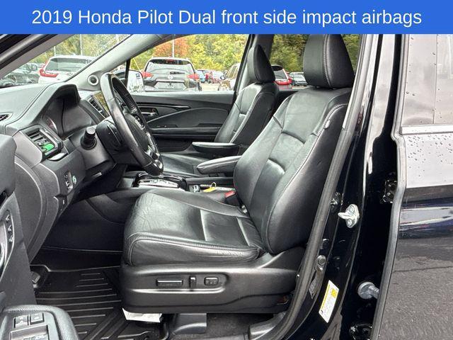 Photo of 2019 Crystal Black Pearl Honda Pilot