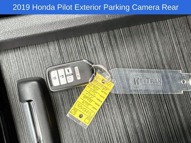 Photo of 2019 Crystal Black Pearl Honda Pilot