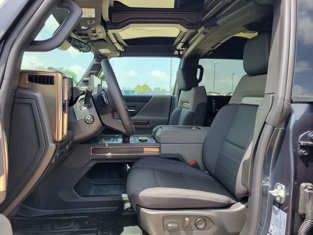 Photo of 2025 BLUE GMC HUMMER EV SUV