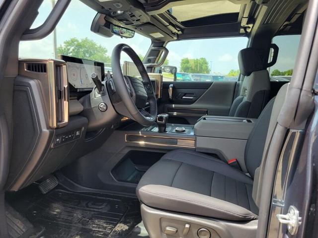 Photo of 2025 BLUE GMC HUMMER EV SUV