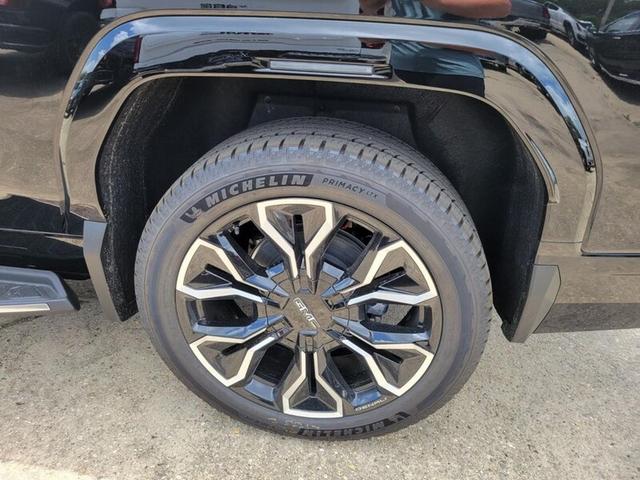 Photo of 2025 Onyx Black GMC Sierra EV