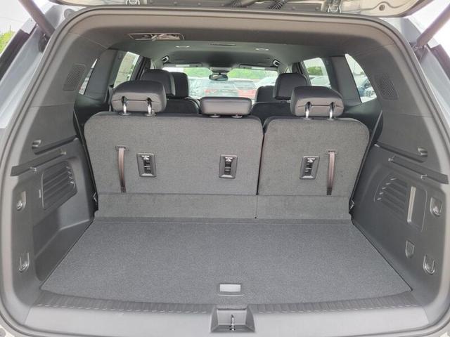 Photo of 2025 SILVER GMC Acadia