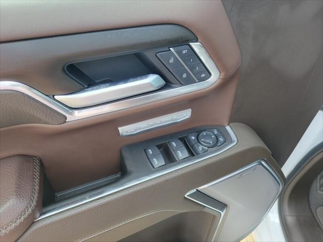 Photo of 2025 White Frost Tricoat GMC Sierra 1500