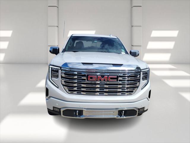 Photo of 2025 White Frost Tricoat GMC Sierra 1500