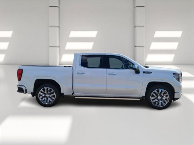 Photo of 2025 White Frost Tricoat GMC Sierra 1500