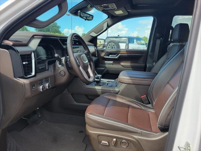Photo of 2025 White Frost Tricoat GMC Sierra 1500